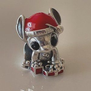 PANDORA Disney Lilo and Stitch, Stitch Christmas Charm